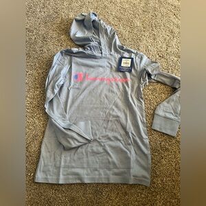 Champion Long Sleeve Shirt Size Medium